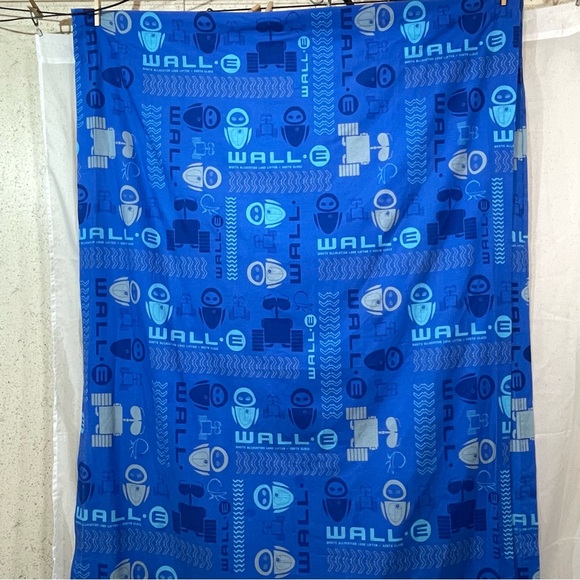 Pixar Wall-e Curtains 4 panels with tie backs 41x63 - Picture 9 of 11